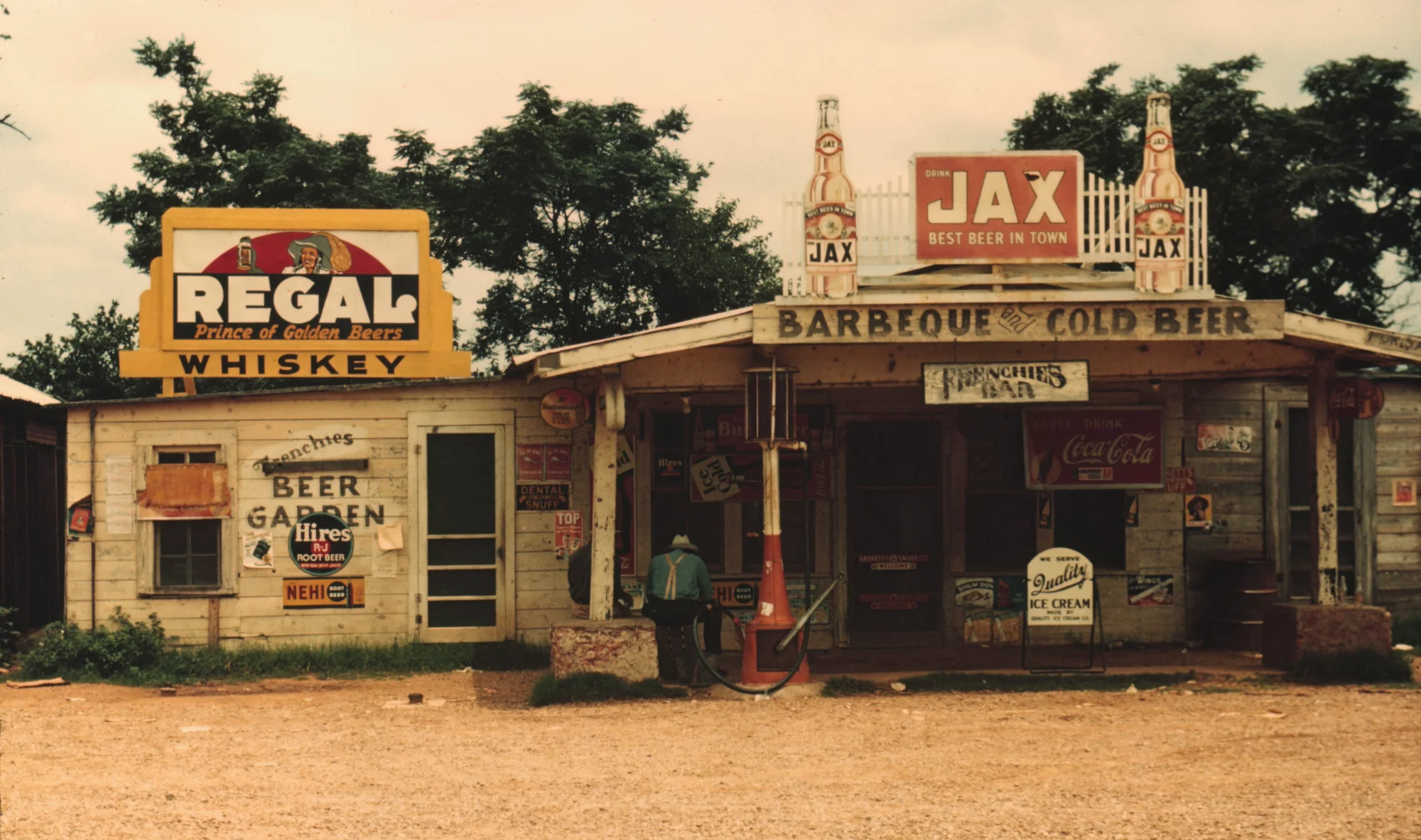 Crossroads Store, Bar and Juke Joint